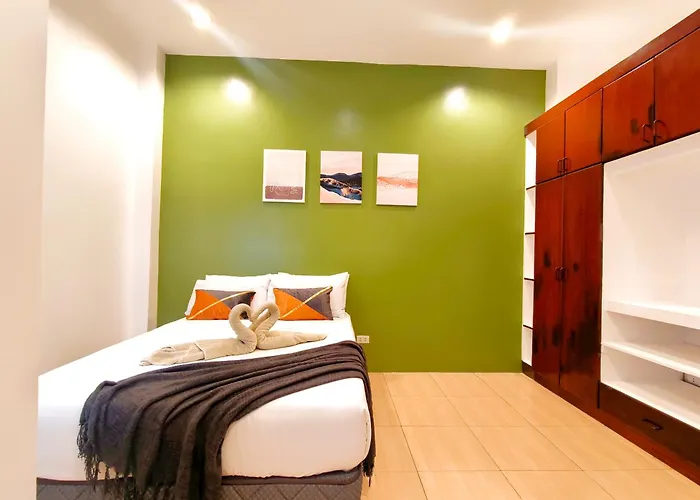 Townhouse 4br Unit 10 In La Guardia Near It Park * Cebu
