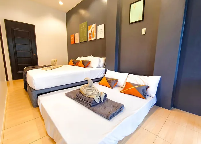 Townhouse 4br Unit 10 In La Guardia Near It Park *