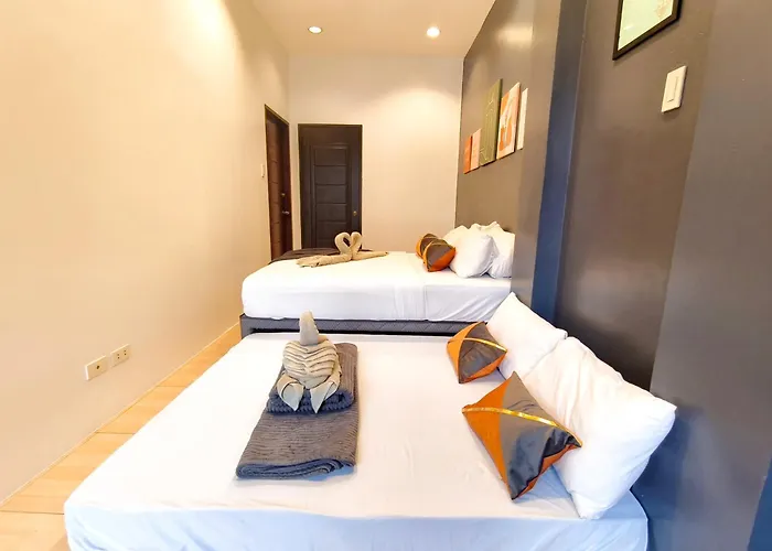 Townhouse 4br Unit 10 In La Guardia Near It Park Hébergement de vacances