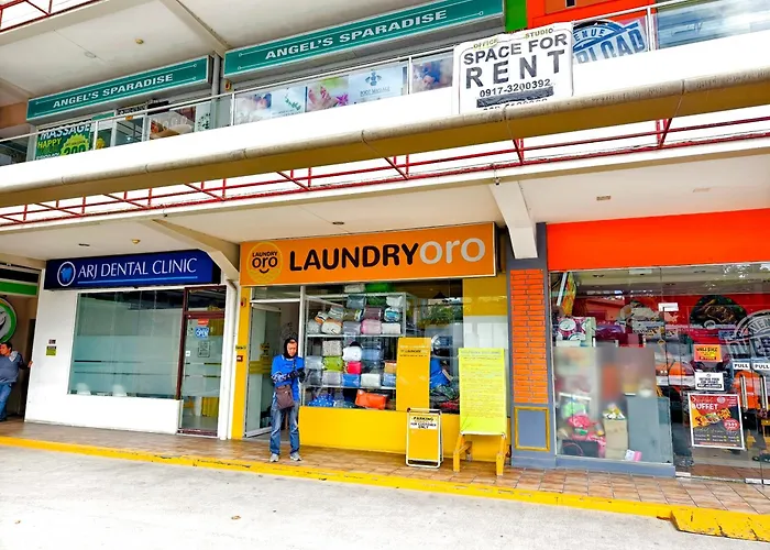 Townhouse 4br Unit 10 In La Guardia Near It Park Hébergement de vacances Cebu