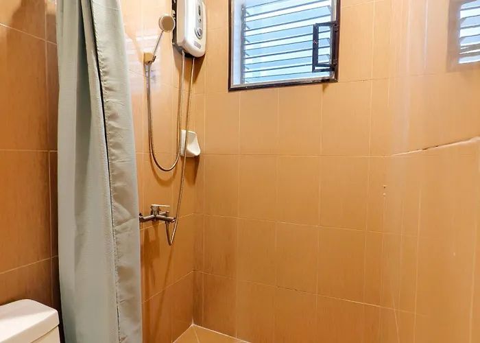 Townhouse 4br Unit 10 In La Guardia Near It Park Hébergement de vacances Cebu