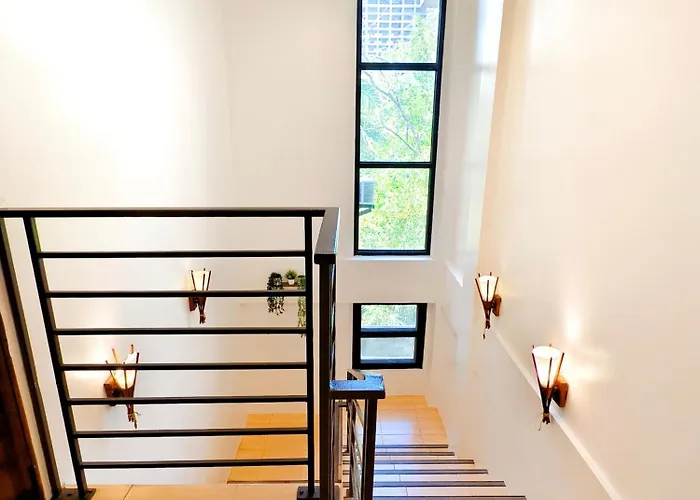 Townhouse 4br Unit 10 In La Guardia Near It Park * Cebu