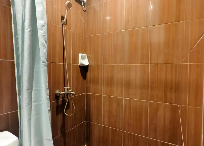 Townhouse 4br Unit 10 In La Guardia Near It Park * Cebu