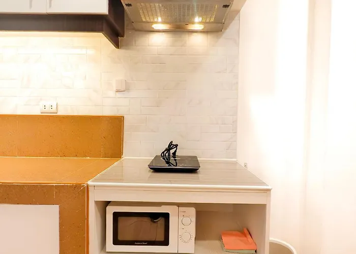 Hébergement de vacances Townhouse 4br Unit 10 In La Guardia Near It Park Cebu