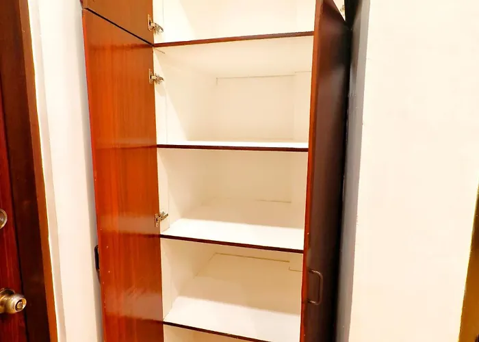 Townhouse 4br Unit 10 In La Guardia Near It Park *