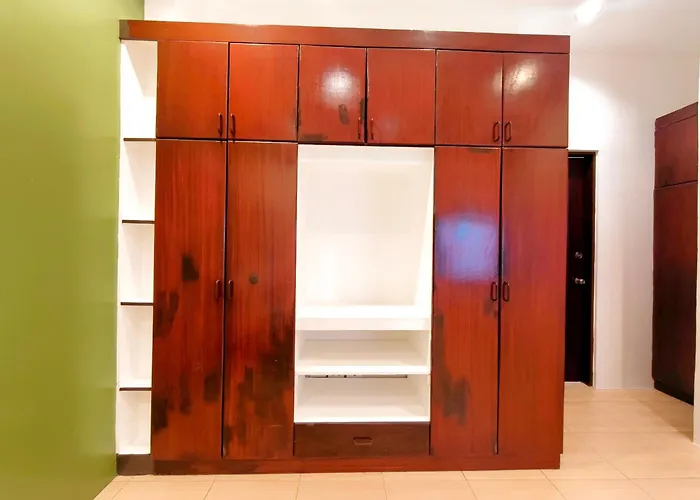 Hébergement de vacances Townhouse 4br Unit 10 In La Guardia Near It Park *